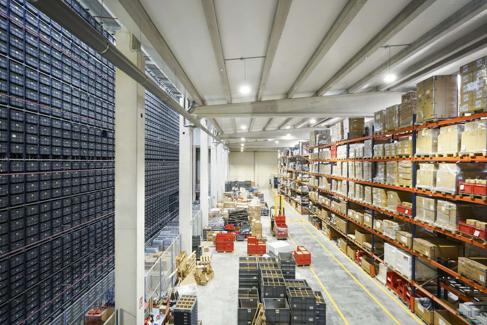 Material Handling & Distribution Automation equipment components by Esco Precision